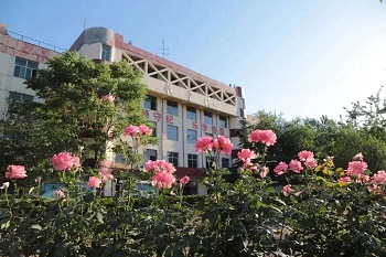 石家莊鐵路學校周六日可以報名嗎