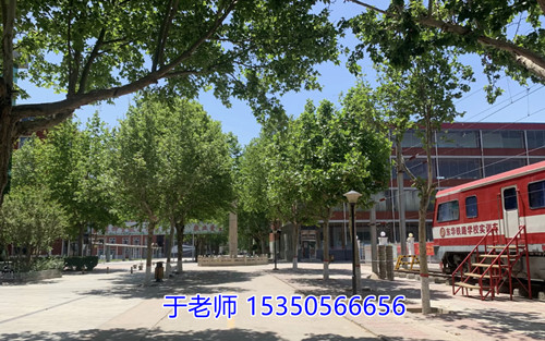 石家莊東華鐵路學校在校生多少人？