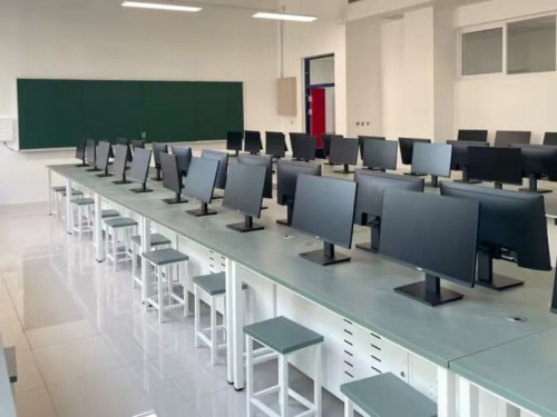 初中畢業(yè)男生學(xué)什么技術(shù)類專業(yè)好？